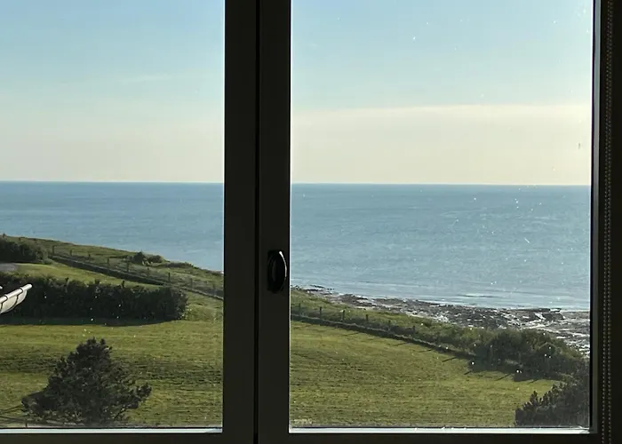 Medaillon, Prive Dans Villa, Vue Apartment